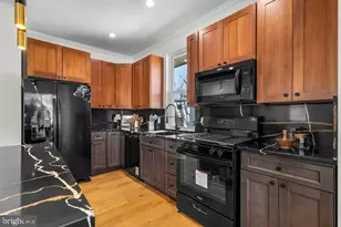 713 Croissant Pl SE, Washington, DC 20019 - Photo 7