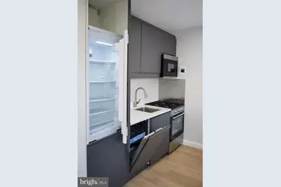 2710 Macomb Street NW #204, Washington, DC 20008 - Photo 9
