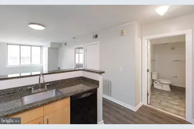 1000 New Jersey SE #316, Washington, DC 20003 - Photo 11