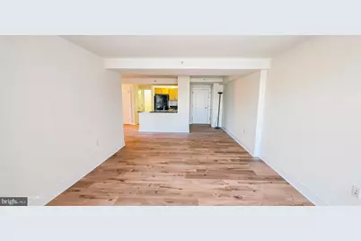 800 4th Street SW #S402, Washington, DC 20024 - Photo 9