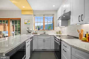 4454 Greenwich Pkwy NW, Washington, DC 20007 - Photo 9