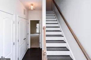 608 1/2 Parkside Pl NE, Washington, DC 20019 - Photo 5