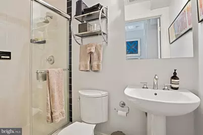 1212 M Street NW #302, Washington, DC 20005 - Photo 17