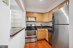 2305 18th St NW, Washington, DC 20009 - Photo 13