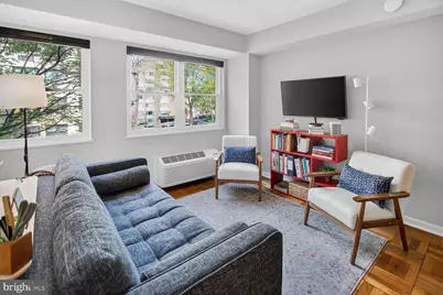 1801 Clydesdale Place NW #323, Washington, DC 20009 - Photo 5