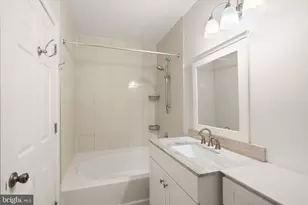 1733 20th St NW, Washington, DC 20009 - Photo 17