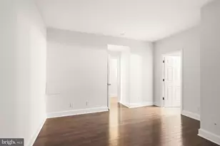 1733 20th St NW, Washington, DC 20009 - Photo 13