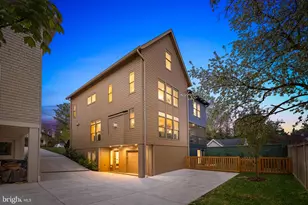 4892 MacArthur Blvd NW, Washington, DC 20007 - Photo 37