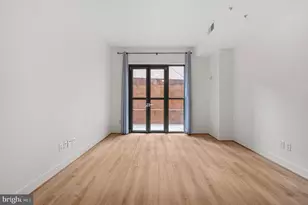 910 M St NW, Washington, DC 20001 - Photo 17