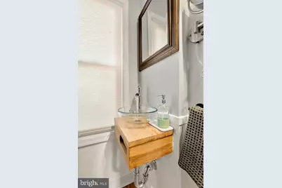 1670 Montello Avenue NE, Washington, DC 20002 - Photo 15