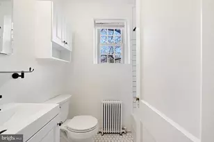 3925 Davis Pl NW, Washington, DC 20007 - Photo 15