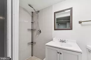 621 Kenyon St NW, Washington, DC 20010 - Photo 23