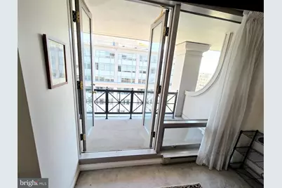 701 Pennsylvania Avenue NW #1210, Washington, DC 20004 - Photo 3