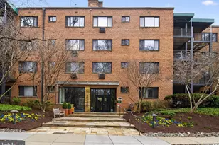 2325 42nd St NW, Washington, DC 20007 - Photo 15