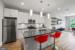 2221 M St NE, Washington, DC 20002 - Photo 23