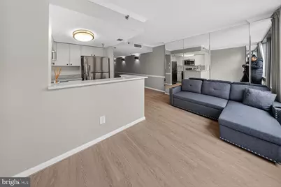 701 Pennsylvania Avenue NW #1015, Washington, DC 20004 - Photo 3