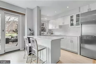 2500 Q Street NW #130, Washington, DC 20007 - Photo 5