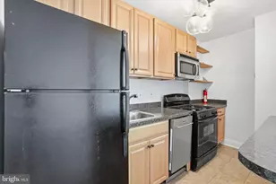 1260 21st St NW, Washington, DC 20036 - Photo 3