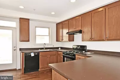 538 Regent Place NE, Washington, DC 20017 - Photo 9