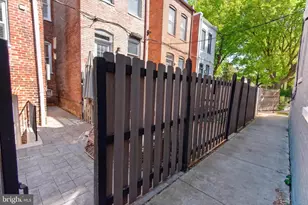 1381 North Carolina Ave NE, Washington, DC 20002 - Photo 37