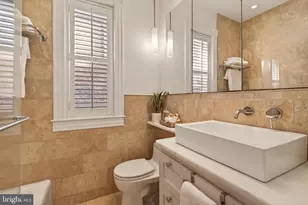 1381 North Carolina Ave NE, Washington, DC 20002 - Photo 23