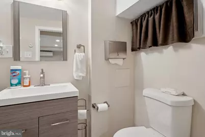 1029 G Street NE, Washington, DC 20002 - Photo 13