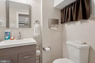 1029 G St NE, Washington, DC 20002 - Photo 13