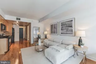 1117 10th St NW, Washington, DC 20001 - Photo 7