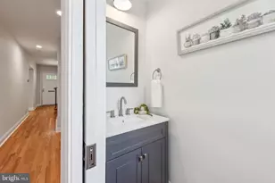 5721 Blaine St NE, Washington, DC 20019 - Photo 9