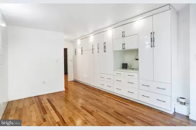 1718 P Street NW #307, Washington, DC 20036 - Photo 9