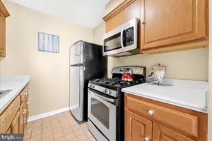 5112 MacArthur Blvd NW, Washington, DC 20016 - Photo 9