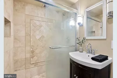 2401 H Street NW #211, Washington, DC 20037 - Photo 9