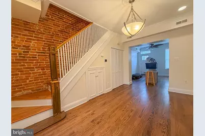 318 11th Street SE, Washington, DC 20003 - Photo 3