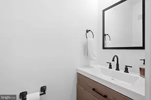 2211 Franklin St NE, Washington, DC 20018 - Photo 19