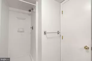 1807 37th St NW, Washington, DC 20007 - Photo 19