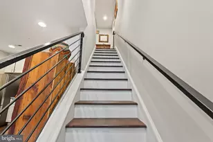 1018 13th St SE, Washington, DC 20003 - Photo 5