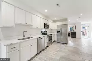 648 F St NE, Washington, DC 20002 - Photo 17