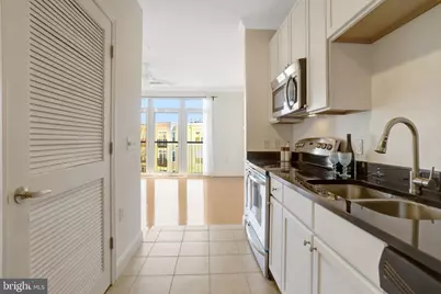 1391 Pennsylvania Avenue SE #554, Washington, DC 20003 - Photo 11