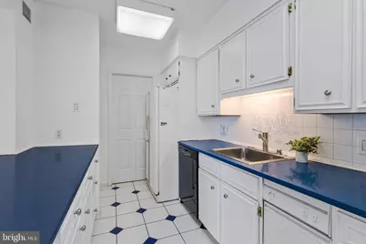 800 25th Street NW #1002, Washington, DC 20037 - Photo 15