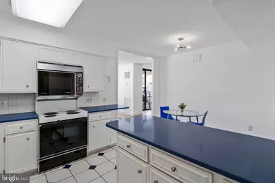 800 25th Street NW #1002, Washington, DC 20037 - Photo 17