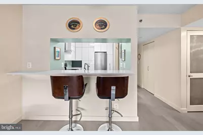 1401 17th Street NW #705, Washington, DC 20036 - Photo 3