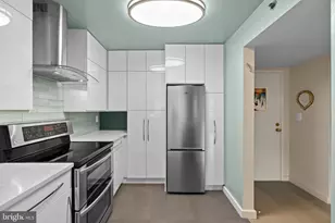 1401 17th St NW, Washington, DC 20036 - Photo 7