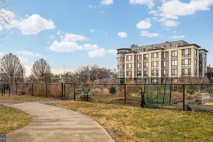 1000 New Jersey Ave SE, Washington, DC 20003 - Photo 19