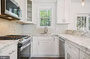 624 19th St NE, Washington, DC 20002 - Photo 9