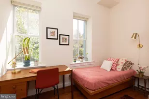 301 7th St NE, Washington, DC 20002 - Photo 41