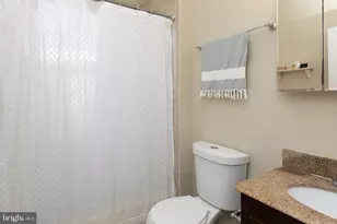 301 7th St NE, Washington, DC 20002 - Photo 63