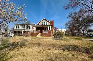 401 47th St NE, Washington, DC 20019 - Photo 3