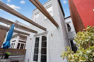 1243 E St SE, Washington, DC 20003 - Photo 25