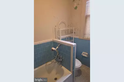 1015 E Street NE, Washington, DC 20002 - Photo 7