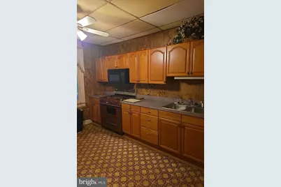 1015 E Street NE, Washington, DC 20002 - Photo 3